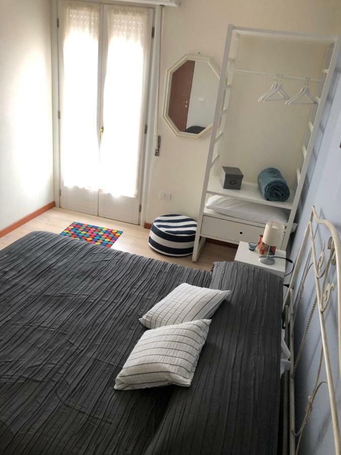 Irides Rooms A Un Passo Dai Parchi Divertimento Лацизе Экстерьер фото